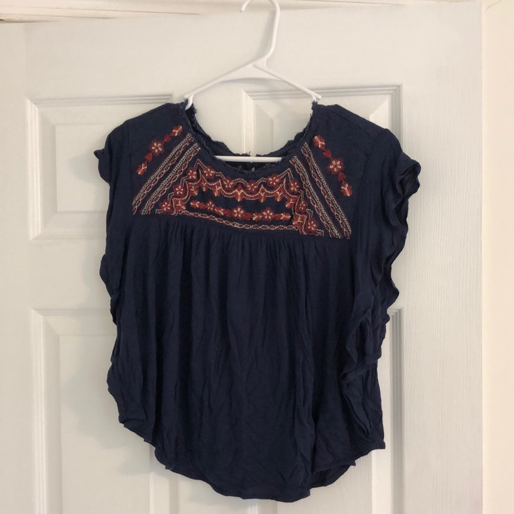 AE embroidered blouse t-shirt